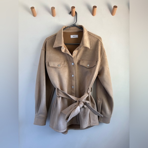 Suzy Shier Tops - NWOT Tan Button-Up Shirt with Tie Waist